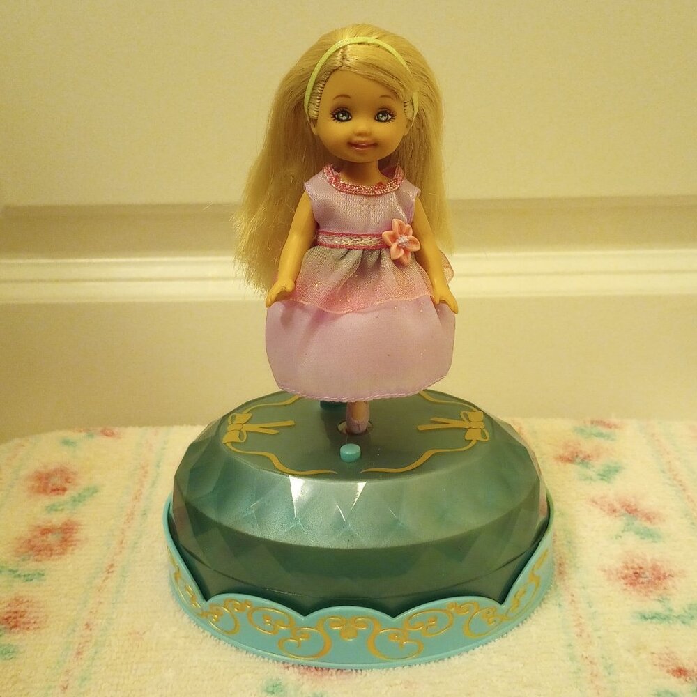 2005 Barbie in the 12 Dancing Princesses Lacey Doll, Pre-Owned With Batteries